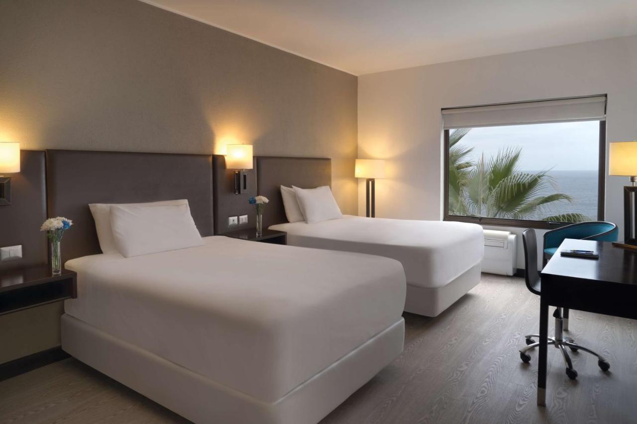Nh Iquique Costa Hotel Eksteriør billede
